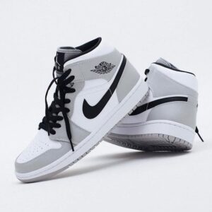 Nike Jordan 1 MID “Light Smoke Grey”